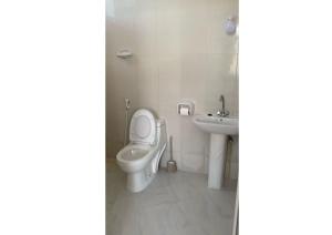 Fotografie z fotogalerie ubytování 2BR Zanzibar Beachfront Apt Free Airport Pick-up v destinaci Uroa