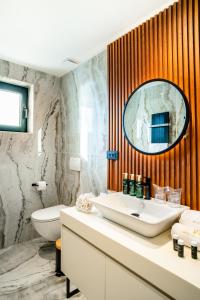Koupelna v ubytování Boutique Hotel Villa Royal