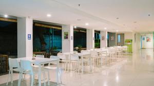 Restaurace v ubytování POP! Hotel Kuta Beach