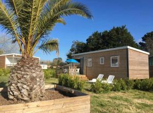 En have udenfor Camping 3 étoiles - Piscine - efb0gh