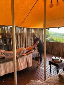 Hosté ubytování Ndhula Luxury Tented Lodge