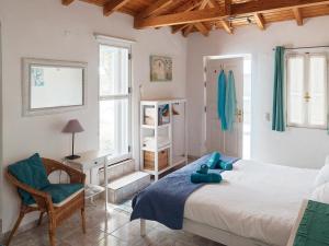 Posteľ alebo postele v izbe v ubytovaní Summer Garden Studio - village location