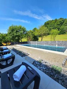 Bazén v ubytování VILA LISJAK - Apartments nebo v jeho okolí