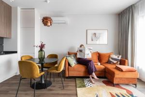 Posedenie v ubytovaní Scala 60C City Center Apartments with Parking by Lion Apartments
