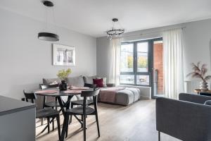 Posedenie v ubytovaní Scala 60C City Center Apartments with Parking by Lion Apartments