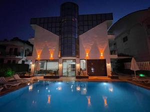 Bazén v ubytování Best Hotel nebo v jeho okolí