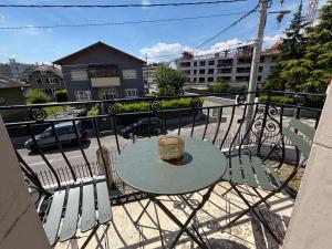 En balkon eller terrasse på M112 Marquer Superbe T4 spacieux avec balcon, proche de Genève