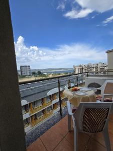 En balkon eller terrasse på Sea View Dune Apartment