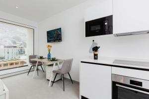 Cucina o angolo cottura di Campus Lugano 45 wonderful Smart Suites in the university area