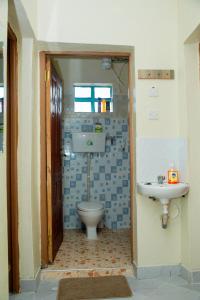 Ένα μπάνιο στο Amzar Stays