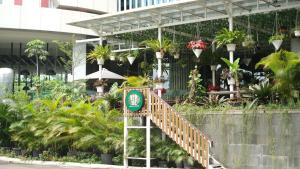 Zahrada ubytování The Alana Hotel and Conference Sentul City by ASTON