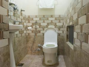 Bilik mandi di Zen Nest Hotel
