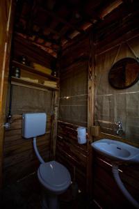 Koupelna v ubytování Farm camping Promaja