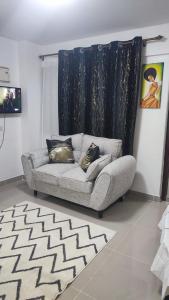 Φωτογραφία από το άλμπουμ του Newly Stadeview studios Near Nyayo στο Ναϊρόμπι