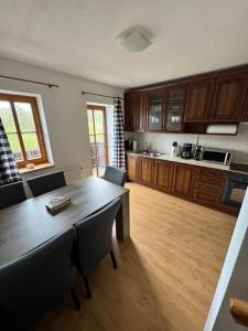 Kuchyň nebo kuchyňský kout v ubytování Apartmán 809 Nová Pec