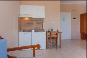 Gallery image of Stelios studio 3 in Vouvás