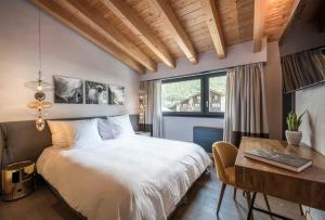 Ένα ή περισσότερα κρεβάτια σε δωμάτιο στο Mount Whitney Duplex-Apartment