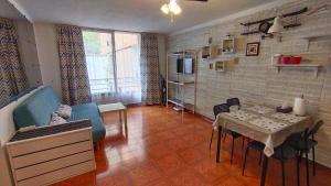 TV a/nebo společenská místnost v ubytování Martianez