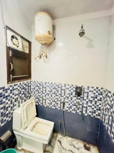 Koupelna v ubytování Hotel Three Stay - Near Dilli Haat Janakpuri