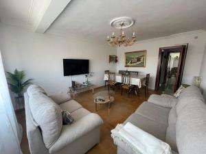 Μια τηλεόραση ή/και κέντρο ψυχαγωγίας στο Apartamento Torrebermeja
