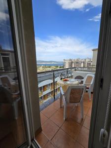 En balkon eller terrasse på Sea View Dune Apartment + 6 billeder