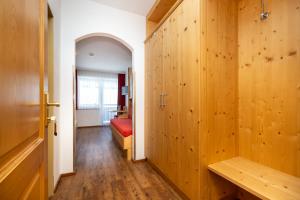Postel nebo postele na pokoji v ubytování Gasthof Jandlalm