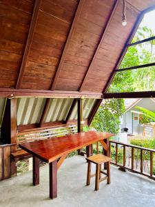 Balkoni atau teres di Zerohouse