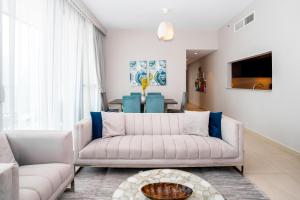 Posezení v ubytování HomesGetaway - Sophisticated 3BR with Maids Room in Downtown