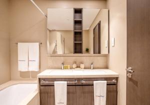 Koupelna v ubytování HomesGetaway - Sophisticated 3BR with Maids Room in Downtown