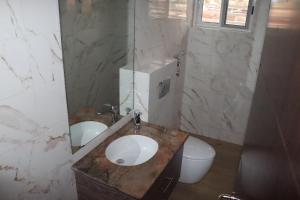 Foto dalla galleria di Imolease HUBERT a Cotonou