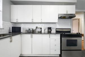 Fotografie z fotogalerie ubytování Lovely 2BR on Walkley v Montrealu