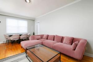 Fotografie z fotogalerie ubytování Beautiful 2BR on Walkley v Montrealu