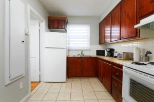 Fotografie z fotogalerie ubytování Beautiful 2BR on Walkley v Montrealu