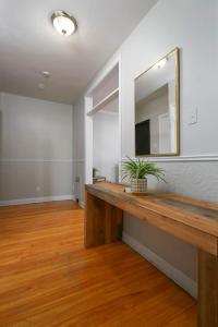 Fotografie z fotogalerie ubytování Beautiful 2BR on Walkley v Montrealu + 11 fotografií