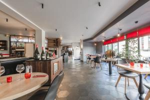 Nápoje v ubytování Chalet Hôtel Le Prieuré & Spa