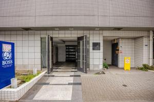 東京にある眺望抜群 高層階 錦糸町駅徒歩5分【浅草,秋葉原,新宿,成田,羽田アクセス】プロジェクタWiFi完備の二戸建ての建物の入口