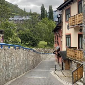 Nespecifikovaný výhled na hory nebo výhled na hory při pohledu z hotelu