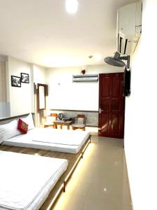 Kuchyň nebo kuchyňský kout v ubytování Nguyen Ha Hotel
