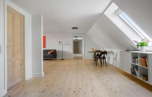 Foto dalla galleria di Awesome Home In Haslev With Kitchen a Haslev