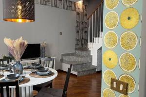 A seating area at Design Villa with parking Navigli area Milan