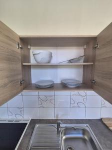 Kuchyň nebo kuchyňský kout v ubytování Apartmán pro 4 osoby, Vejprty