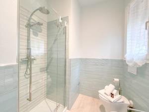 Et badeværelse på Bergeggi Sea House