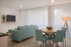 Et tv og/eller underholdning på Nina da Nazare - BY SCH