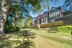 Κήπος έξω από το Modern flat nestled in the Malvern Hills Worcestershire