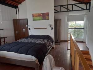 Katil atau katil-katil dalam bilik di Nice country house with pool and beautiful view +45 gambar