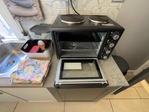 Ảnh trong thư viện ảnh của Holywell Apartment - Luxury One Bedroom Apartment ở Holywell