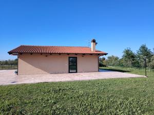 Budova, kde se prázdninový dům nachází