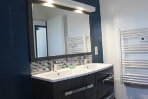 Koupelna v ubytování Maison familiale Ile d'Oléron + 9 fotografií