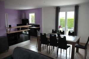 Kuchyň nebo kuchyňský kout v ubytování Maison familiale Ile d'Oléron