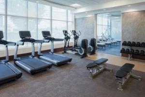 Fitness centrum a/nebo fitness zařízení v ubytování The Westin Mount Laurel
